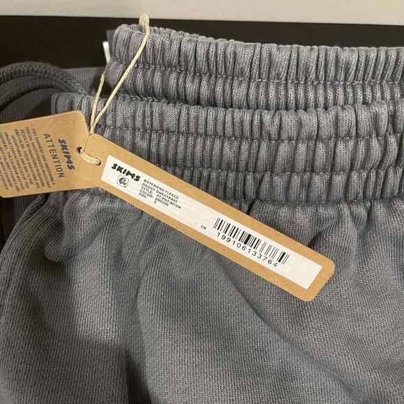 SKIMS - Boyfriend Fleece Baggy Sweatpants (NWT) - Size S -Zircon - Picture 3 of 7